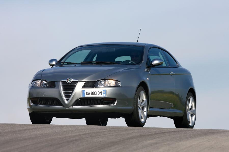  Alfa Romeo GT Q2 (937C) 2006 года  (фото 1 из 31)